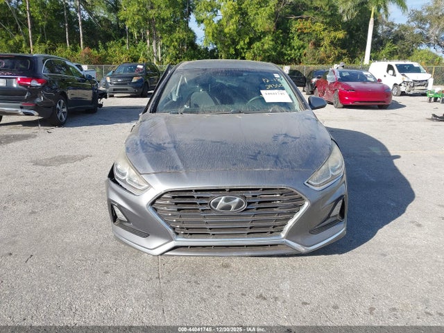 2019 Hyundai Sonata Se მანქანა იყიდება აუქციონზე, vin: 5NPE24AFXKH738761, აუქციონის ნომერი: 44041745