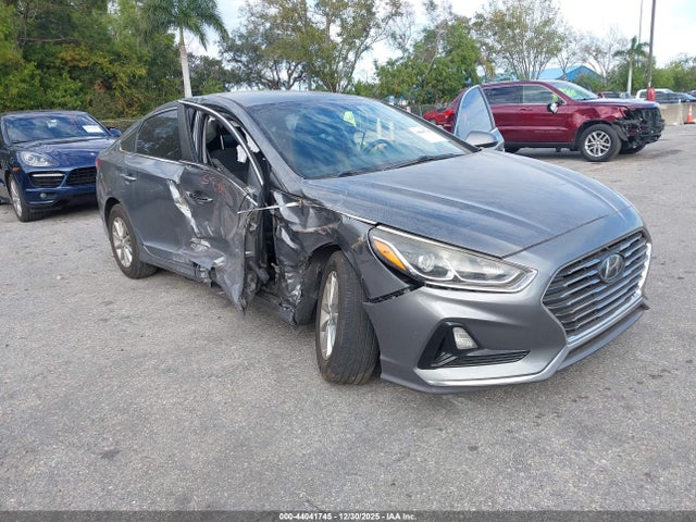 2019 Hyundai Sonata Se მანქანა იყიდება აუქციონზე, vin: 5NPE24AFXKH738761, აუქციონის ნომერი: 44041745