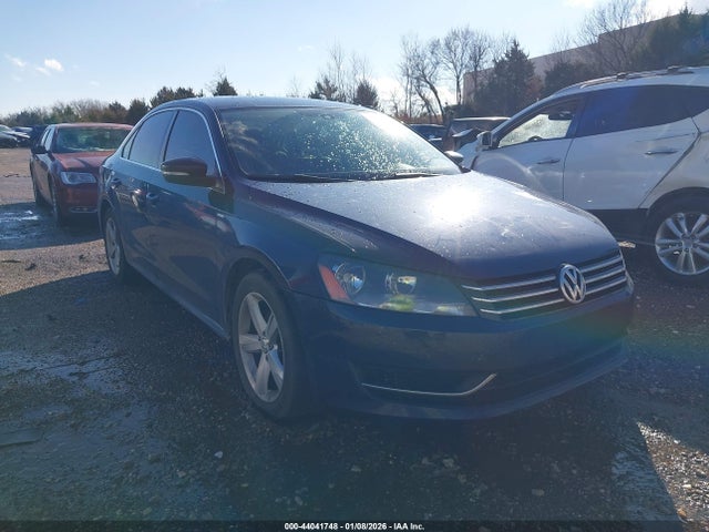 2014 VOLKSWAGEN PASSAT 1VWAT7A35EC029929