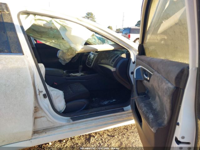2017 NISSAN ALTIMA 1N4AL3AP5HC293922 Photo 4