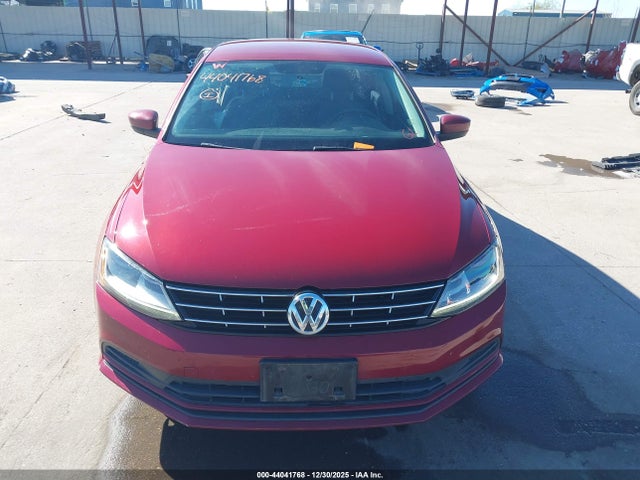 2018 Volkswagen Jetta 1.4t S მანქანა იყიდება აუქციონზე, vin: 3VW2B7AJ0JM212430, აუქციონის ნომერი: 44041768