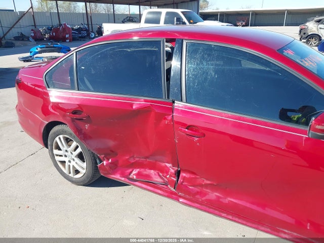 2018 Volkswagen Jetta 1.4t S მანქანა იყიდება აუქციონზე, vin: 3VW2B7AJ0JM212430, აუქციონის ნომერი: 44041768