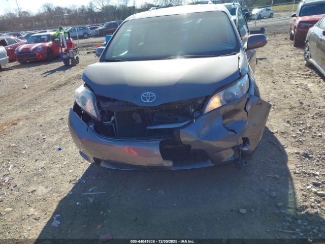 2017 TOYOTA SIENNA 5TDYZ3DC4HS811484 Photo 5