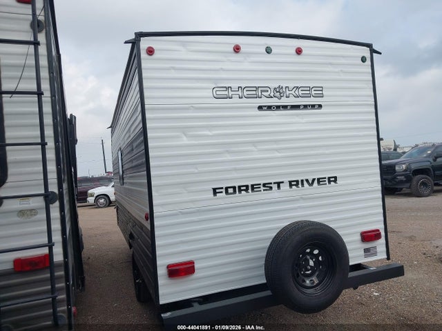 5ZT2CKEC7SY035782 Cherokee Forest River