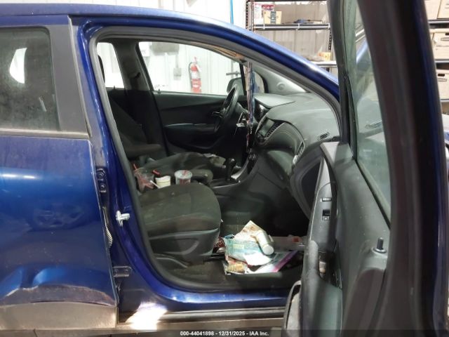 2017 CHEVROLET TRAX 3GNCJKSB6HL175220 Photo 4