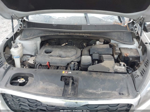 5XYPG4A34KG535324 KIA Sorento 2.4l Lx