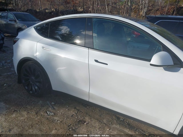 Продаж на аукціоні авто 2022 Tesla Model Y Performance Dual Motor All-wheel Drive, vin: 7SAYGDEF2NF512177, номер лоту: 44041996
