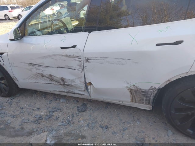 2022 TESLA MODEL Y 7SAYGDEF2NF512177 Photo 5