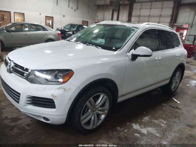 2014 VOLKSWAGEN TOUAREG WVGEF9BP7ED010507 Photo 1