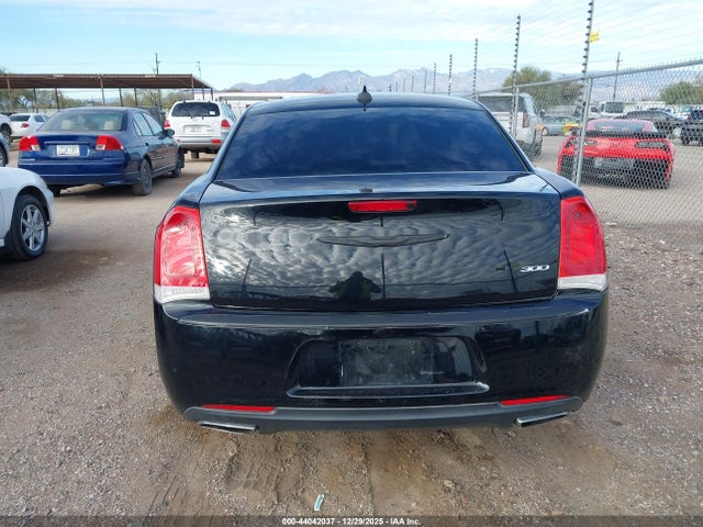 2C3CCAAG1FH749484 Chrysler 300