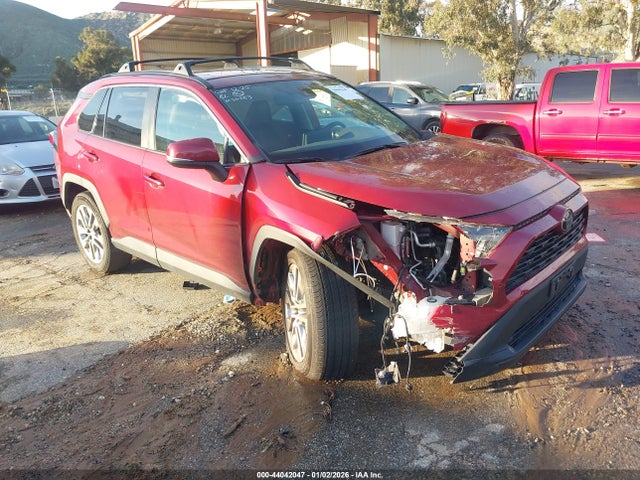Toyota Rav4 Xle Premium 2021 2T3C1RFV0MW158406 zdjęcie główne
