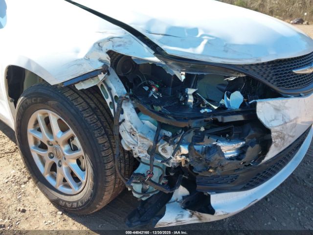 2024 CHRYSLER VOYAGER 2C4RC1CG2RR105445 Photo 5