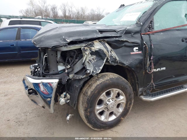 Продаж на аукціоні авто 2024 Ram 2500 Big Horn  4x4 6'4 Box, vin: 3C6UR5DLXRG157799, номер лоту: 44042197