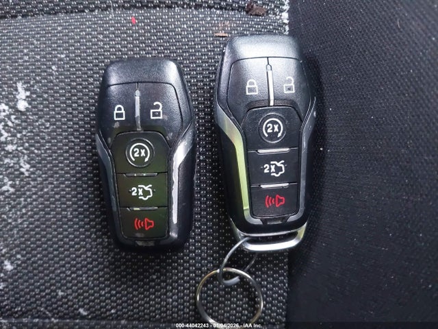 1FA6P8AM4G5305056 Ford Mustang V6