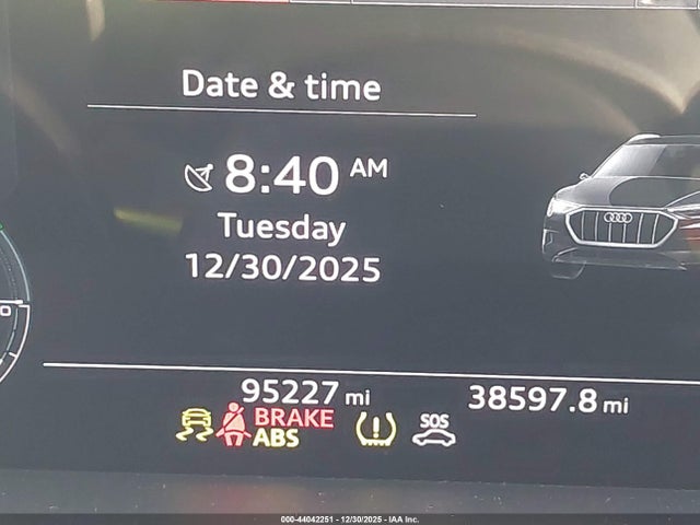 WA1VAAGE7KB005367 Audi E-tron Premium Plus