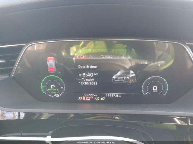 2019 AUDI E-TRON WA1VAAGE7KB005367 Photo 6