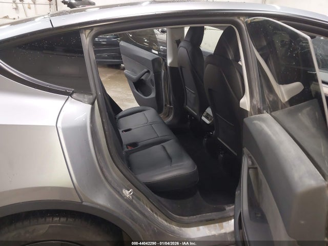 2024 TESLA MODEL Y 7SAYGDEE1RA304057 Photo 7