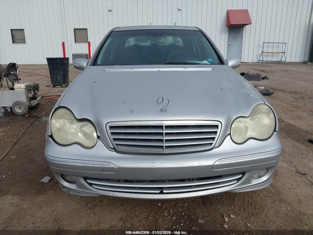Aukcja sprzedaży 2005 Mercedes-benz C 240 Luxury 4matic, vin: WDBRF81JX5F669567, numer aukcji: 44042306