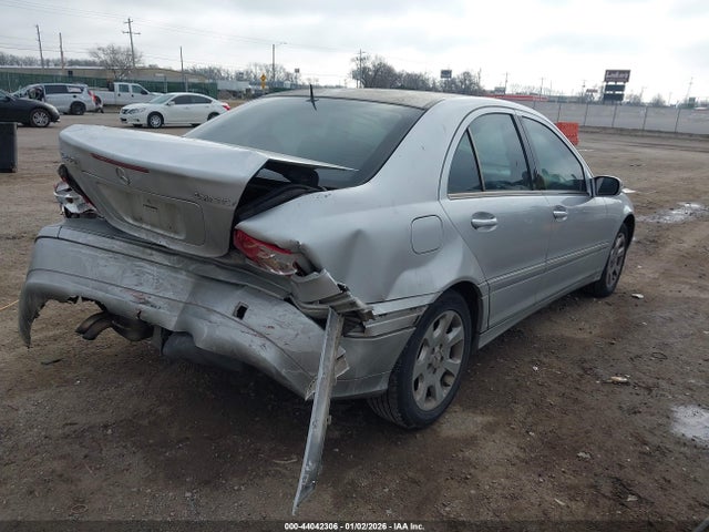 Aukcja sprzedaży 2005 Mercedes-benz C 240 Luxury 4matic, vin: WDBRF81JX5F669567, numer aukcji: 44042306