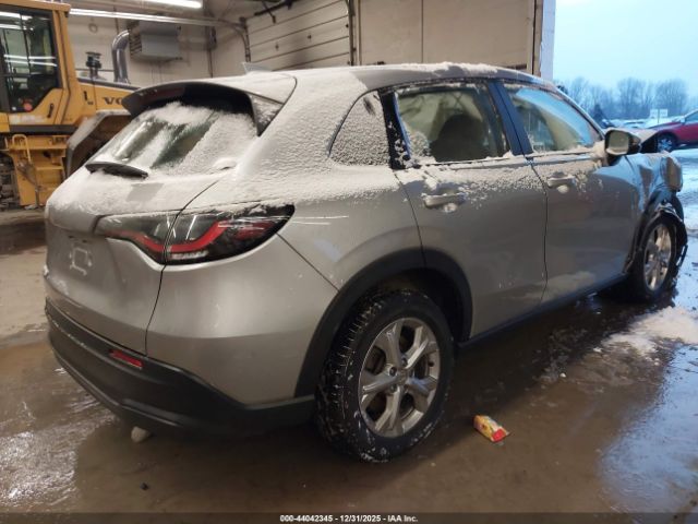 2023 HONDA HR-V 3CZRZ2H3XPM702304 Photo 3
