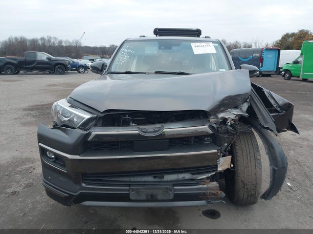 2021 Toyota 4runner Nightshade Special Edition მანქანა იყიდება აუქციონზე, vin: JTEJU5JRXM5876484, აუქციონის ნომერი: 44042351