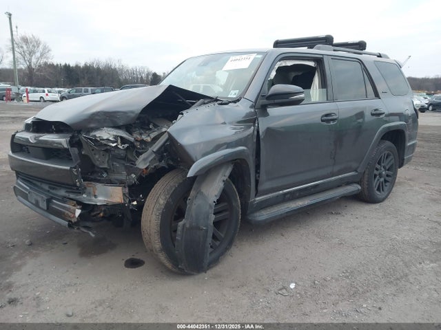 2021 Toyota 4runner Nightshade Special Edition მანქანა იყიდება აუქციონზე, vin: JTEJU5JRXM5876484, აუქციონის ნომერი: 44042351