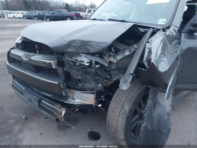 2021 Toyota 4runner Nightshade Special Edition მანქანა იყიდება აუქციონზე, vin: JTEJU5JRXM5876484, აუქციონის ნომერი: 44042351