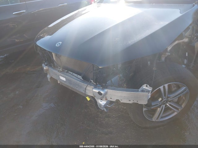 44042355 :رقم المزاد ، WDC0G8EB9LF687978 vin ، 2020 Mercedes-benz Glc 300 4matic مزاد بيع