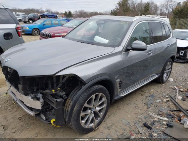 2025 BMW X5 5UX23EU01S9Z23902 Photo 1