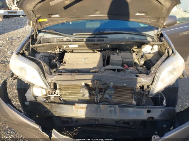 2012 TOYOTA SIENNA 5TDYK3DC1CS177158 Photo 9