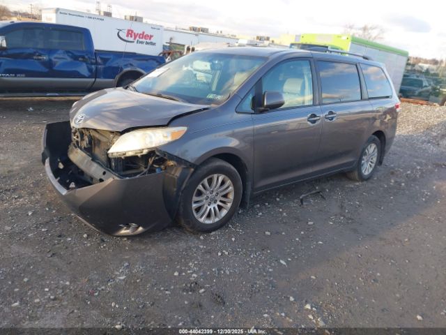 2012 TOYOTA SIENNA 5TDYK3DC1CS177158 Photo 1