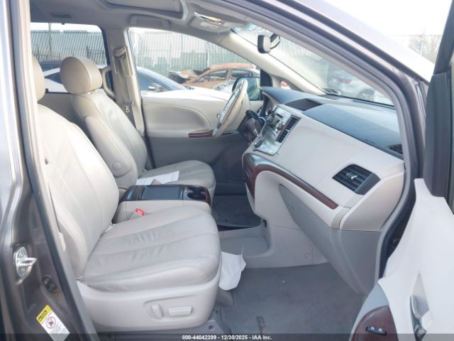 2012 TOYOTA SIENNA 5TDYK3DC1CS177158 Photo 4