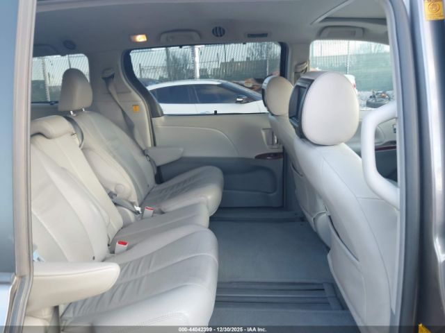 2012 TOYOTA SIENNA 5TDYK3DC1CS177158 Photo 7