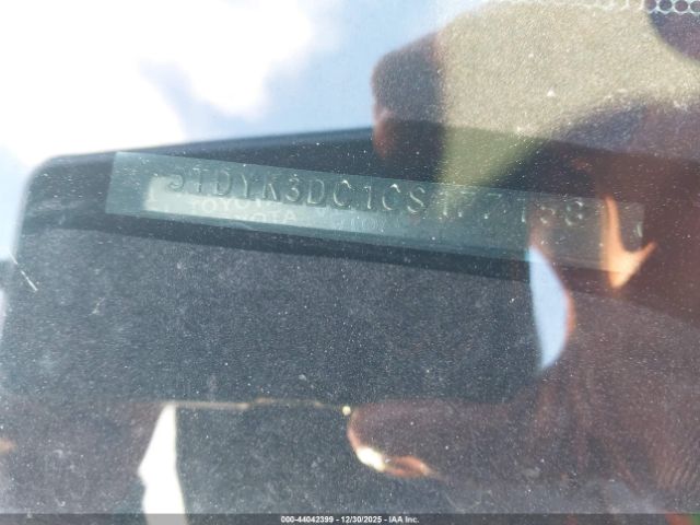 2012 TOYOTA SIENNA 5TDYK3DC1CS177158 Photo 8