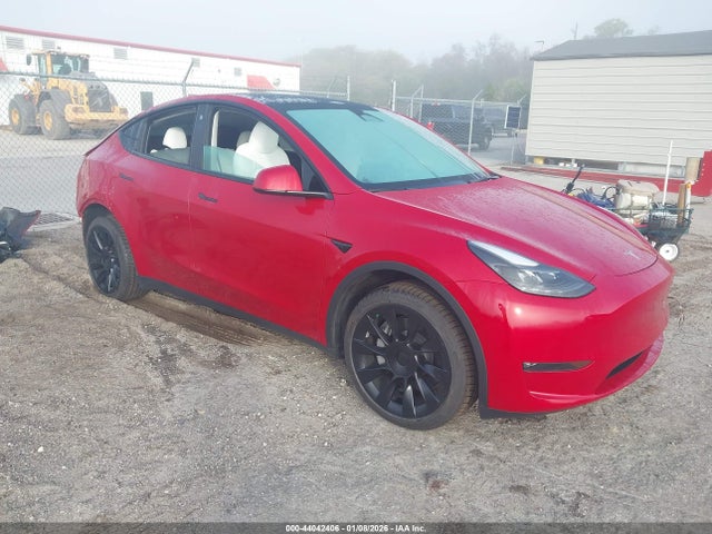 Tesla Model Y Awd/long Range Dual Motor All-wheel Drive 2023 7SAYGDEE4PF745231 главное изображение