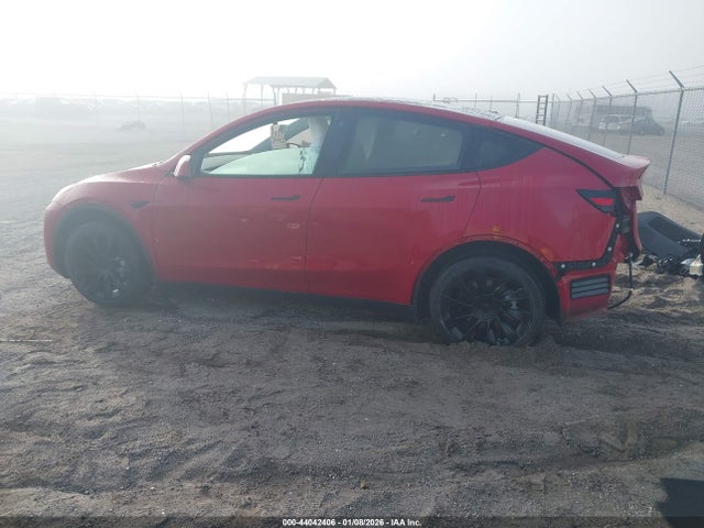 Продаж на аукціоні авто 2023 Tesla Model Y Awd/long Range Dual Motor All-wheel Drive, vin: 7SAYGDEE4PF745231, номер лоту: 44042406