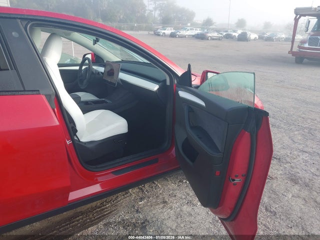 Продаж на аукціоні авто 2023 Tesla Model Y Awd/long Range Dual Motor All-wheel Drive, vin: 7SAYGDEE4PF745231, номер лоту: 44042406