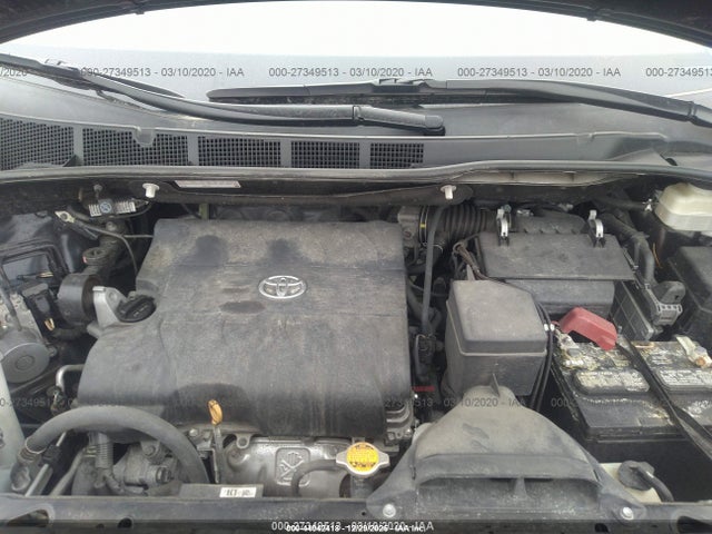 5TDYK3DC4GS744940 Toyota Sienna Xle 8 Passenger