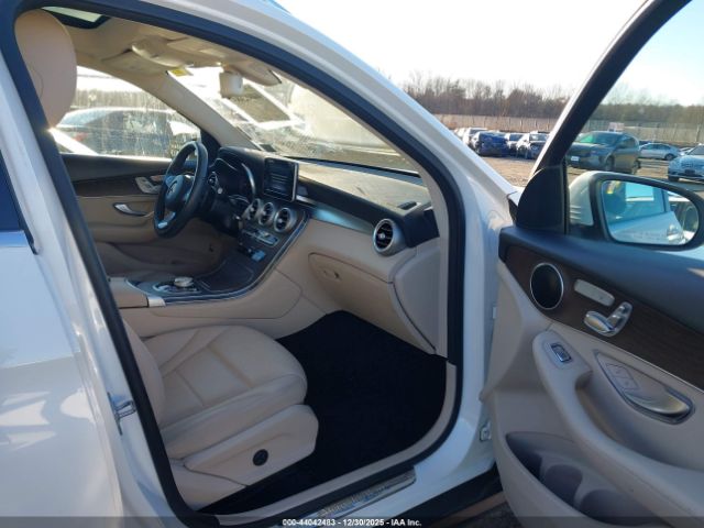 2019 MERCEDES-BENZ GLC 300 WDC0G4KB8K1005312 Photo 4