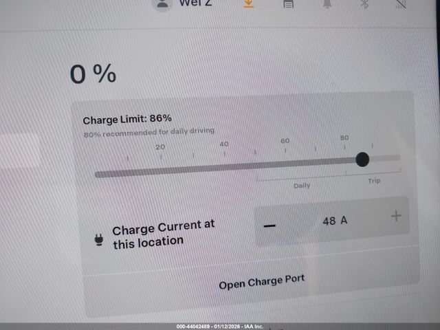 2024 Tesla Model Y Long Range Dual Motor All-wheel Drive მანქანა იყიდება აუქციონზე, vin: 7SAYGDEE6RA220297, აუქციონის ნომერი: 44042489