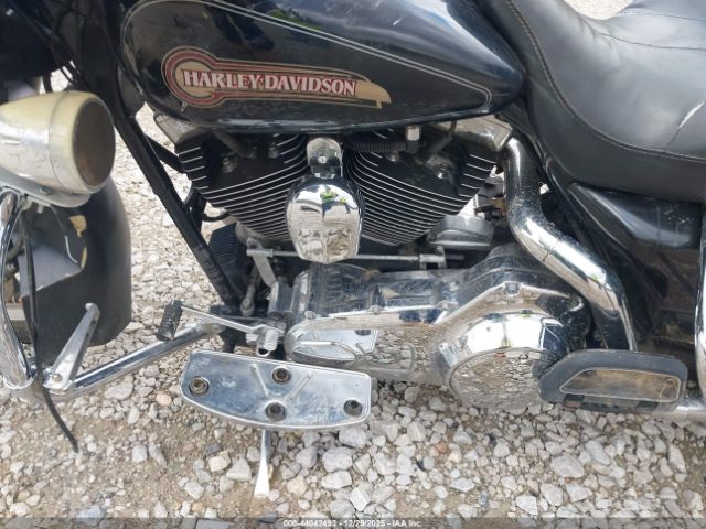 2007 HARLEY-DAVIDSON FLHT 1HD1FF4317Y623082 Photo 8