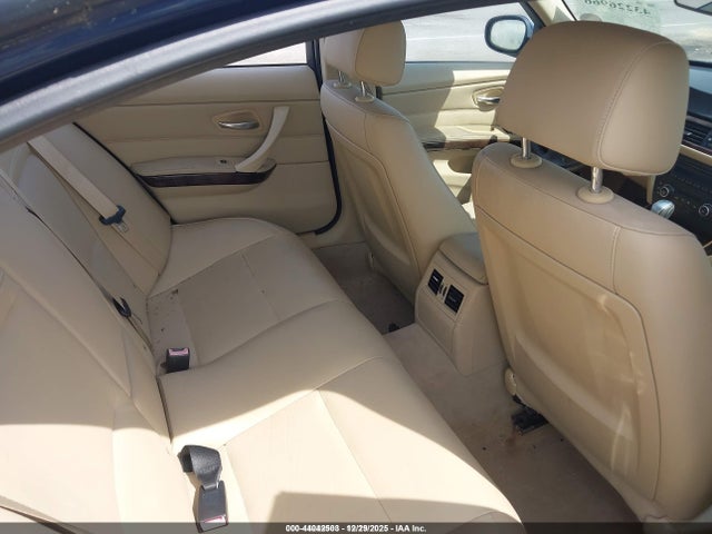 2011 Bmw 328i მანქანა იყიდება აუქციონზე, vin: WBAPH7C52BE680218, აუქციონის ნომერი: 44042503
