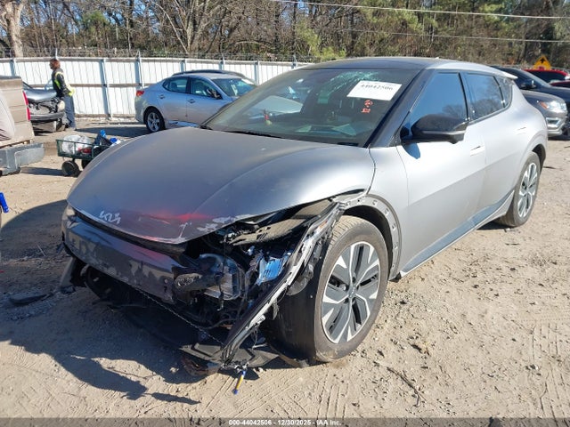 KIA Ev6 Gt-line 2024 KNDC44LA7R5169669 Image 2