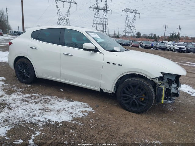 2022 MASERATI LEVANTE ZN661XUA1NX404585