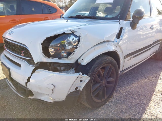 Продаж на аукціоні авто 2016 Mini Countryman Cooper S, vin: WMWZC5C59GWT39735, номер лоту: 44042530