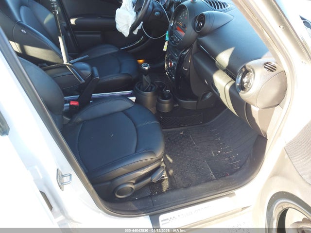 Продаж на аукціоні авто 2016 Mini Countryman Cooper S, vin: WMWZC5C59GWT39735, номер лоту: 44042530