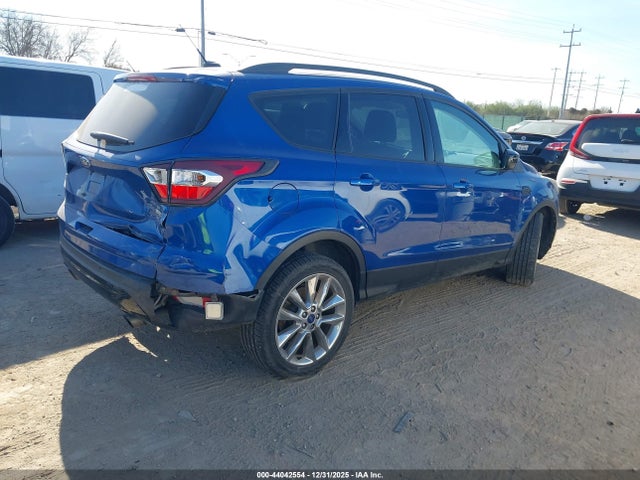 1FMCU0G90HUA38544 Ford ESCAPE SE