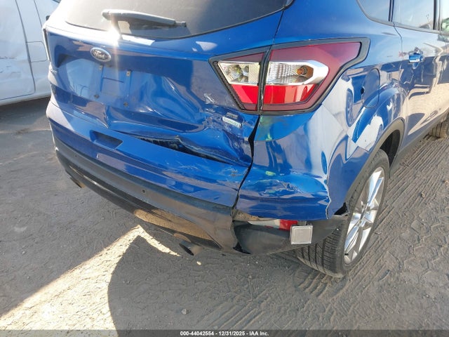 1FMCU0G90HUA38544 Ford ESCAPE SE