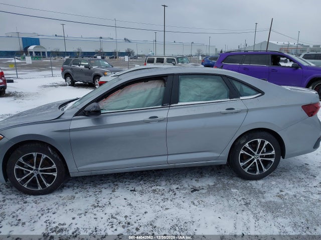 Продаж на аукціоні авто 2024 Volkswagen Jetta 1.5t Sport, vin: 3VWBM7BU2RM079989, номер лоту: 44042562