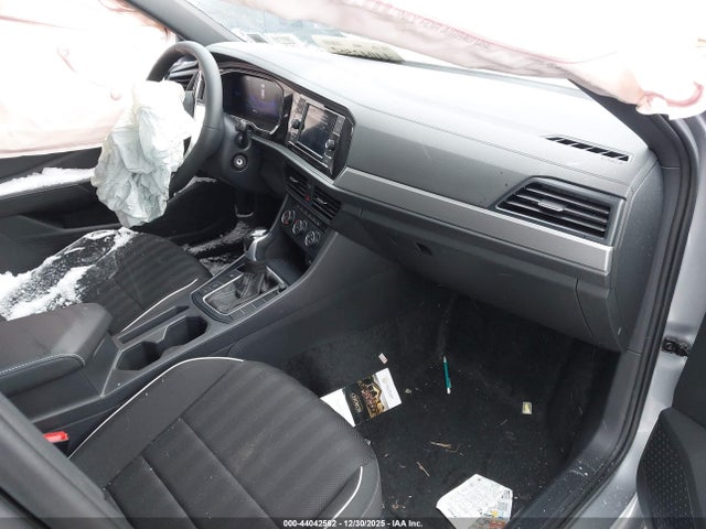 Продаж на аукціоні авто 2024 Volkswagen Jetta 1.5t Sport, vin: 3VWBM7BU2RM079989, номер лоту: 44042562